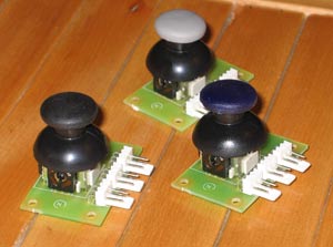 Mini joystick, capteur mécanique de mouvement sur deux axes.