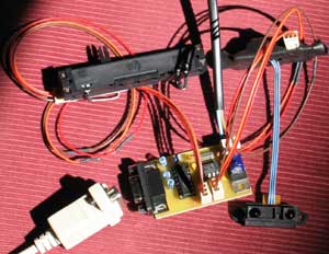 Module 2 voies capteurs analogiques vers serial RS232, avec 2 capteurs branchés, un potentiomètre et un proximètre.