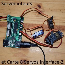 Servomoteur standard branché sur une carte 8 Servos Midi Interface-Z, avec des mini-servos