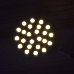 Lumière LED 12V 6W blanc chaud allumée