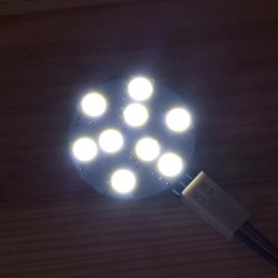 Lampe LED 12V 3 W blanc froid allumée